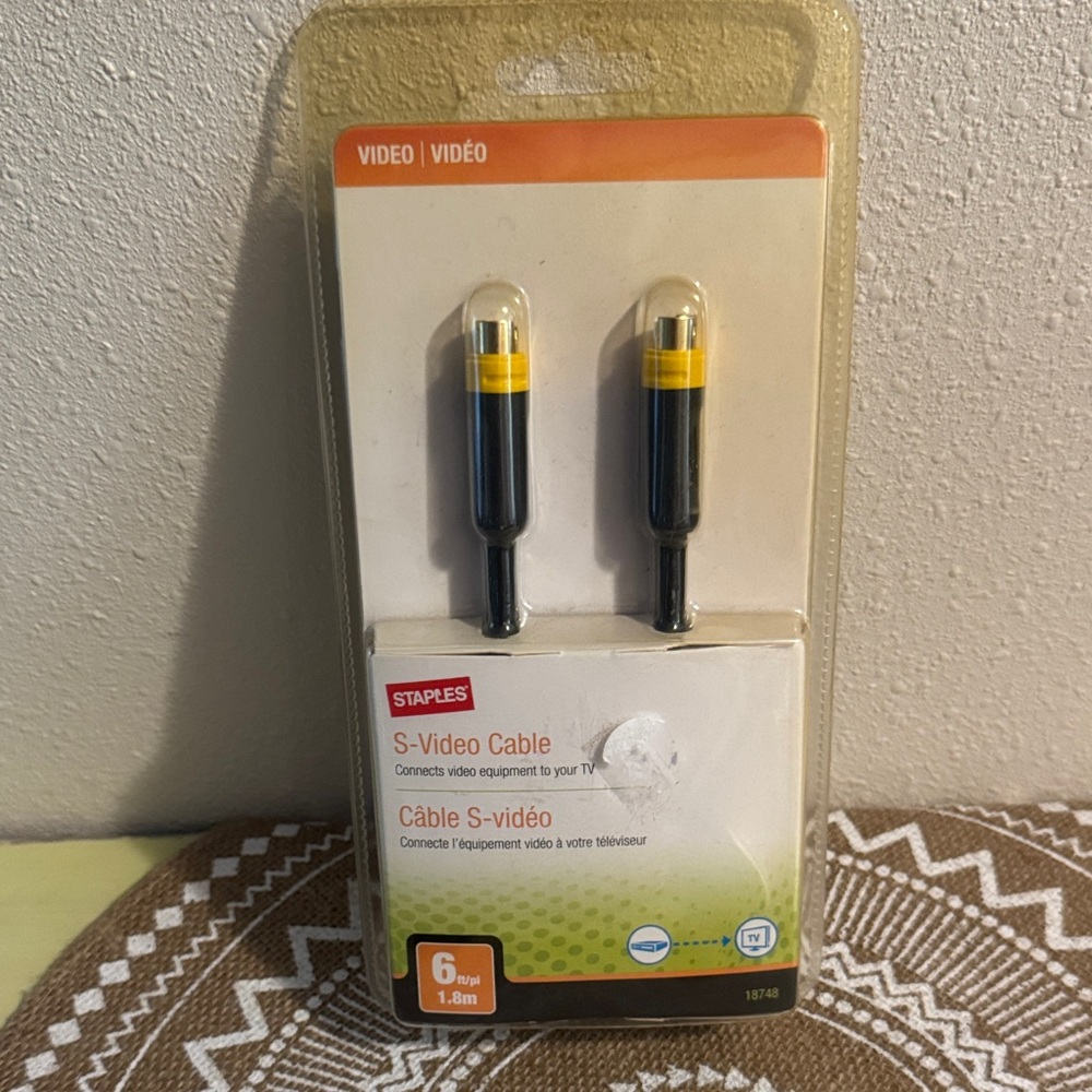 Staples New S-Video Cable 6ft